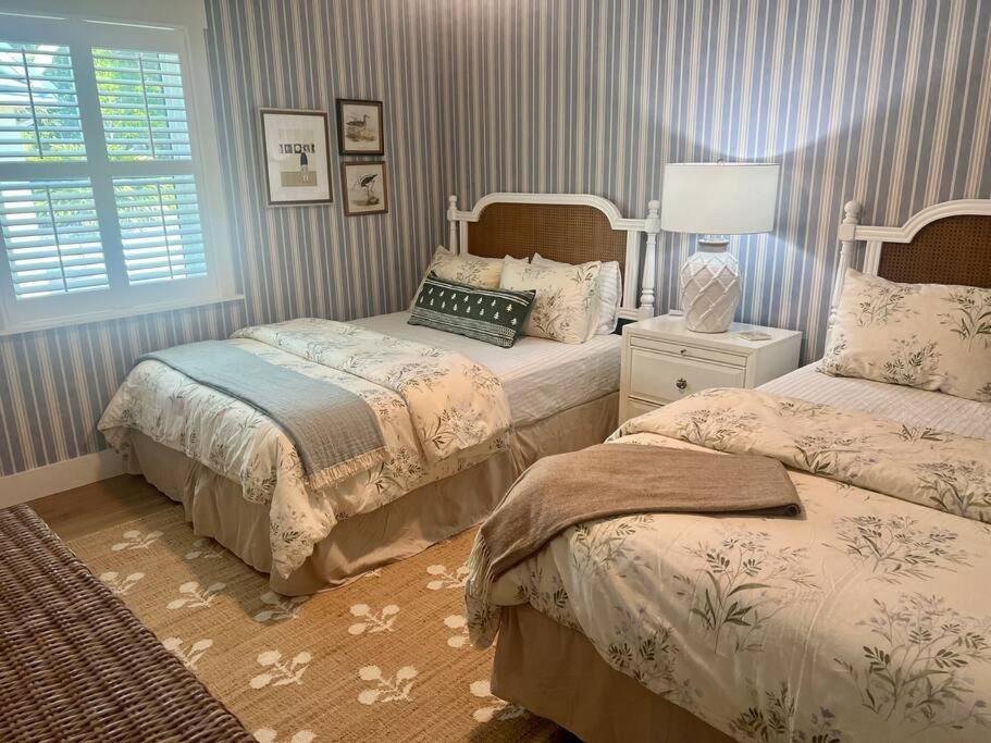 Lakefront Duplex With Pontoon Boat 3 Bed House マウント・ドラ エクステリア 写真
