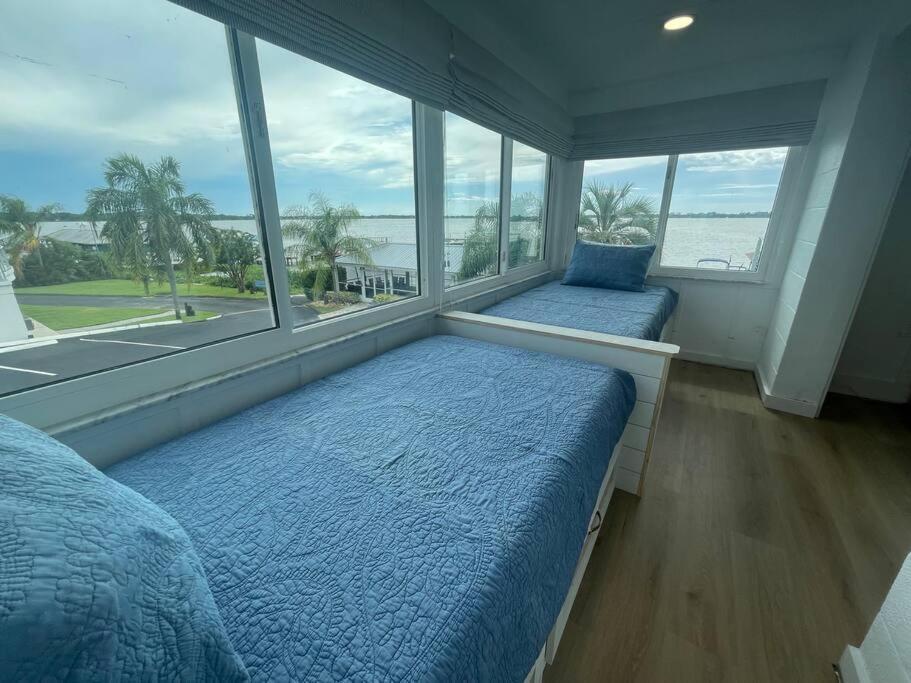 Lakefront Duplex With Pontoon Boat 3 Bed House マウント・ドラ エクステリア 写真